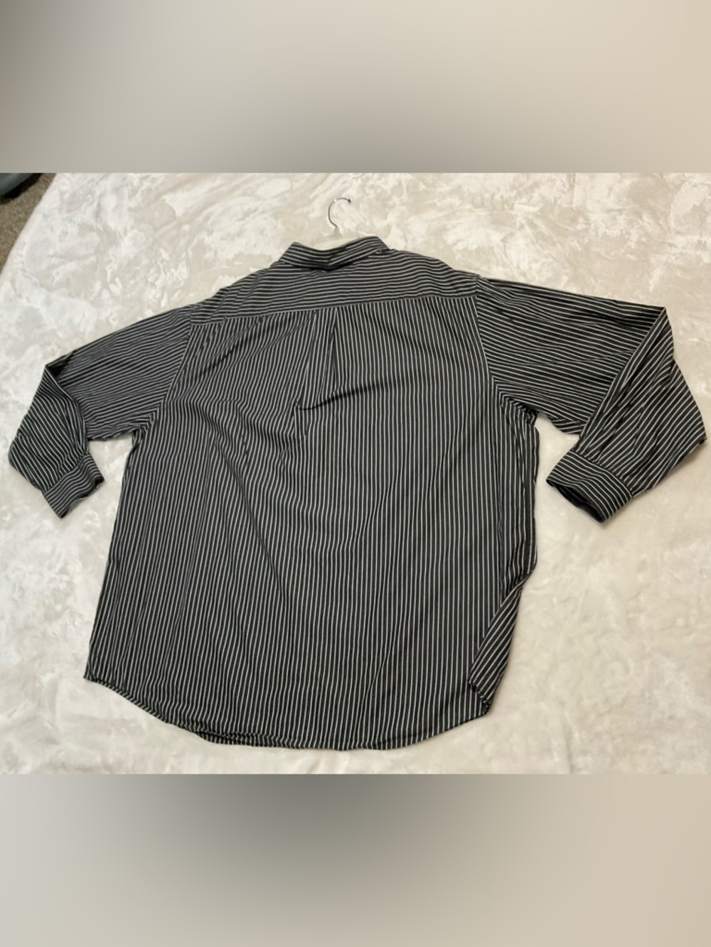 Roundtree & Yorke Black and White Pinstripe Button-Down Shirt - Picture 2 of 5